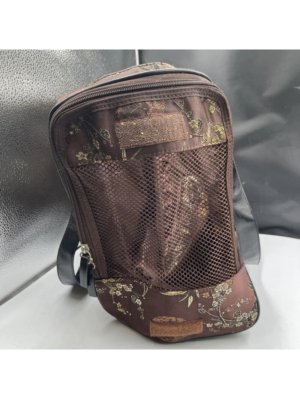Pet Carrier- Perfect For Small- Medium Pets Pre Owned Travel Bag